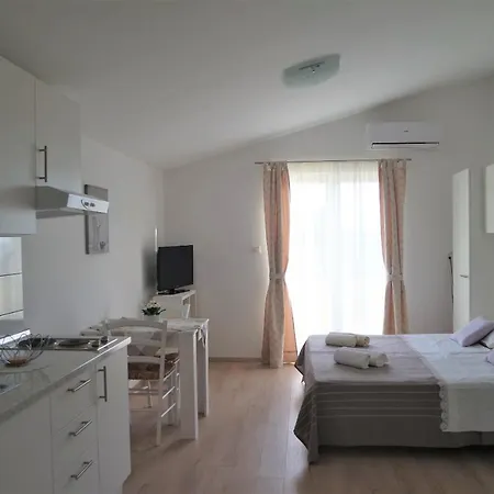 Apartments Karmen Novalja Room photo