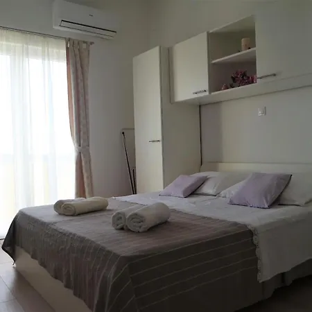 Apartments Karmen Novalja Room photo